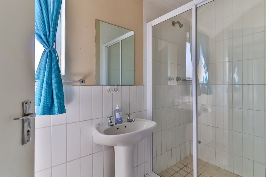 1 Bedroom Property for Sale in Wellington Central Western Cape